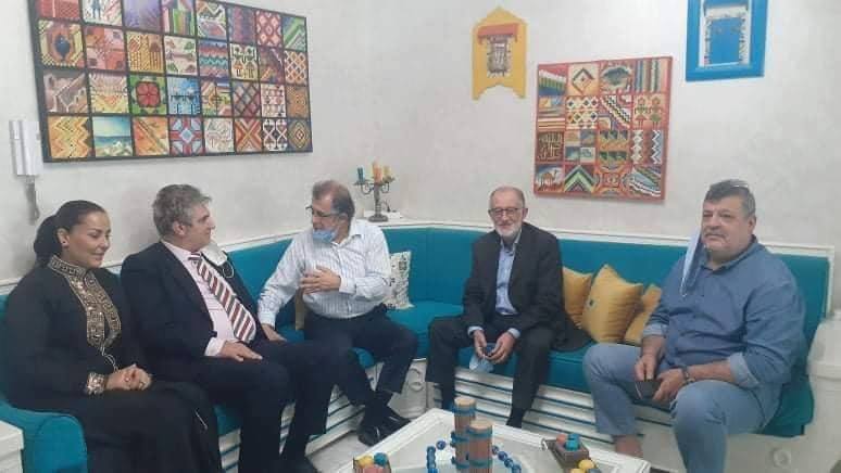 وفد من عائلة شيبوب في منزل عربية حمادي للإعتذار !